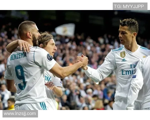 塞尔维亚与皇马对决全方位分析及比赛前瞻策略探讨 塞尔维亚与皇马对决全方位分析及比赛前瞻策略探讨