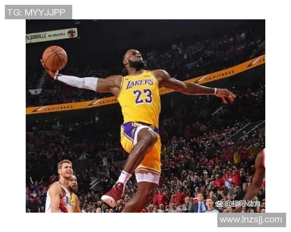 快船与开拓者激战正酣比分胶着引发球迷热议