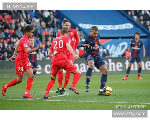 洛里昂与第戎的激烈对决解析及赛季前景展望