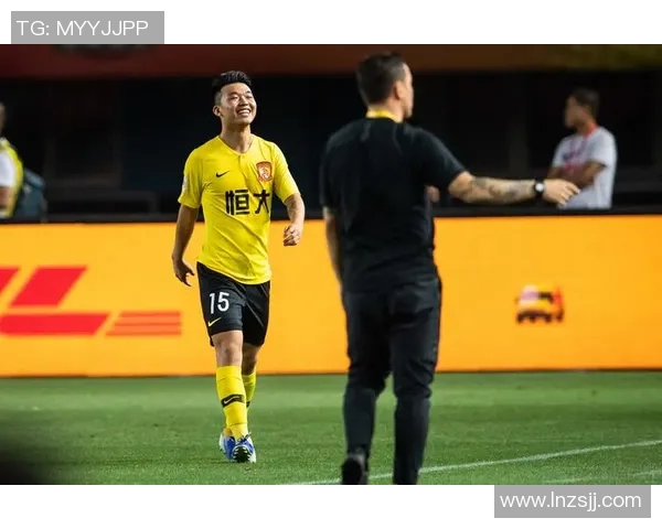 恒大与香港足球对决精彩直播录像回顾及赛后分析