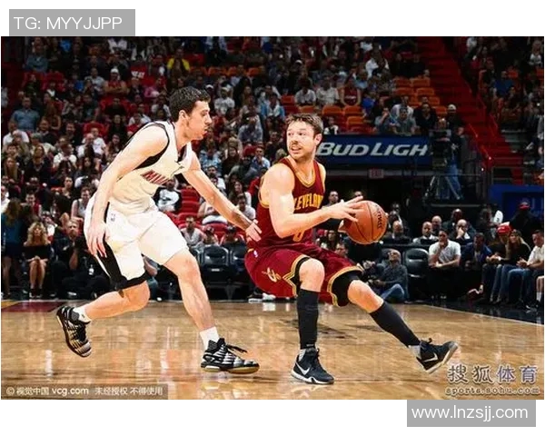 骑士与魔术精彩对决全场比赛视频回顾及精彩瞬间分析