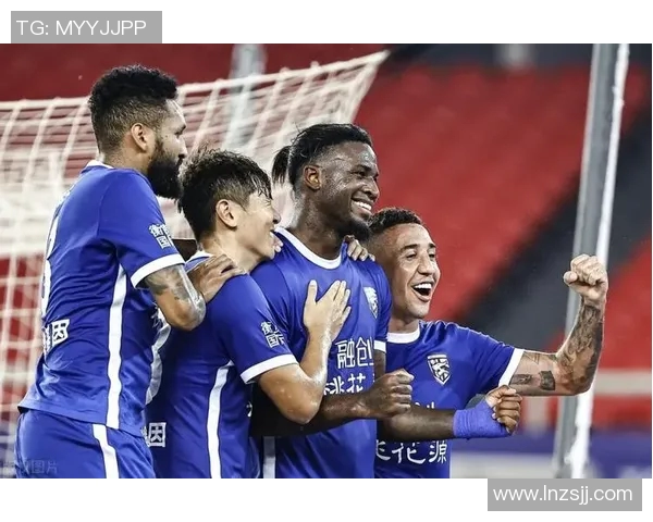 季后赛激战即将开启包装工与海鹰的巅峰对决引发球迷热议