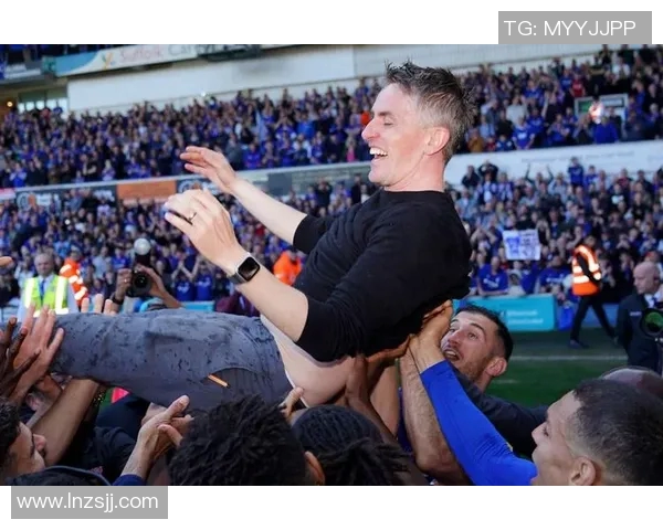 伊普斯维奇对伯顿阿尔比恩精彩直播全程回顾与赛后分析