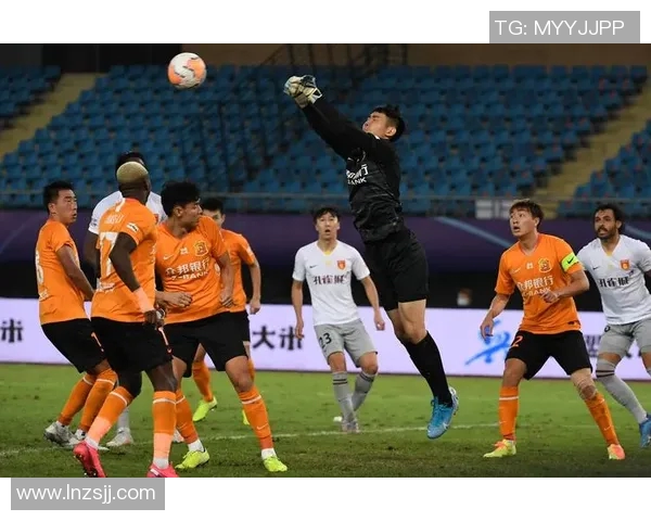 辽宁队迎战武汉卓尔期待精彩对决争夺中超联赛宝贵积分 辽宁队迎战武汉卓尔期待精彩对决争夺中超联赛宝贵积分