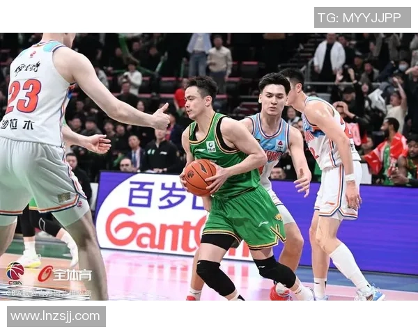 CBA季后赛精彩回顾广东队对阵新疆队全场录像分析与亮点总结 CBA季后赛精彩回顾广东队对阵新疆队全场录像分析与亮点总结