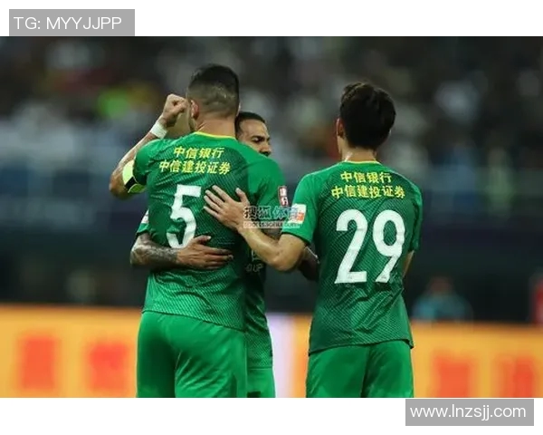 2017年上海申花与天津泰达激战成名的精彩对决回顾与分析